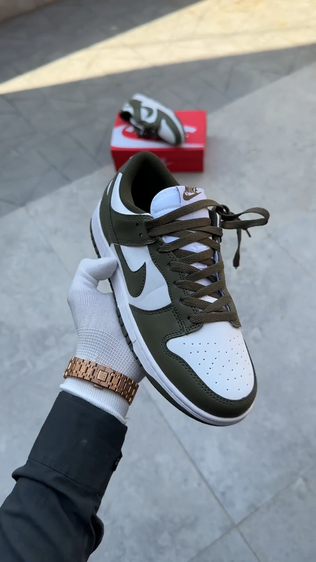 Nike SB Dunk Low Medium Olive