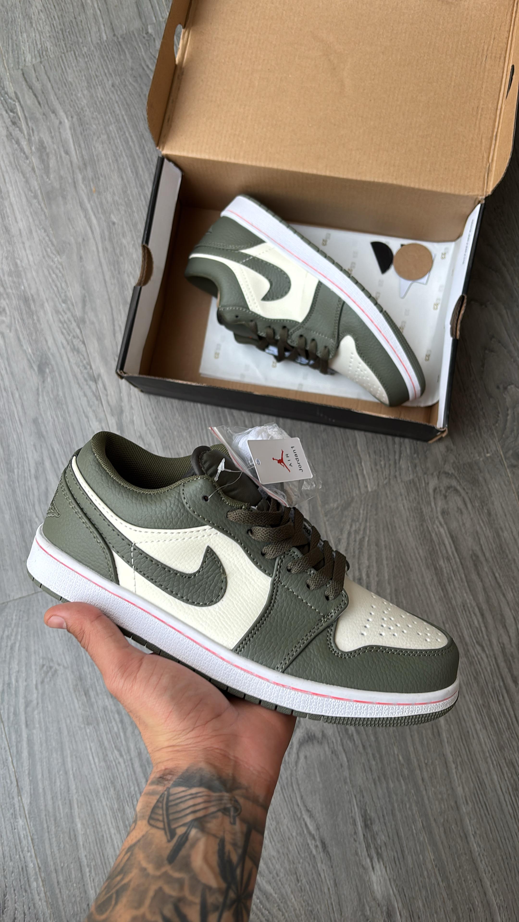 AJ1 Low Green – Retro Style for Daily Wear