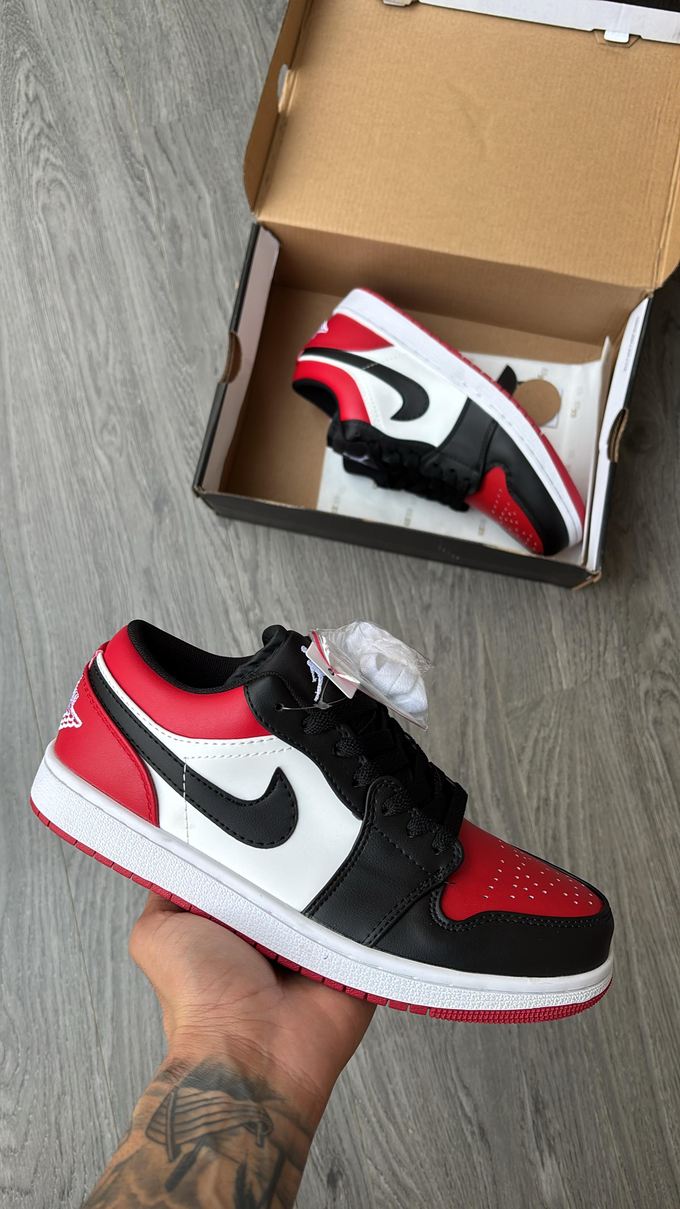 Air Jordan 1 Low Bred Toe – Classic Red/Black