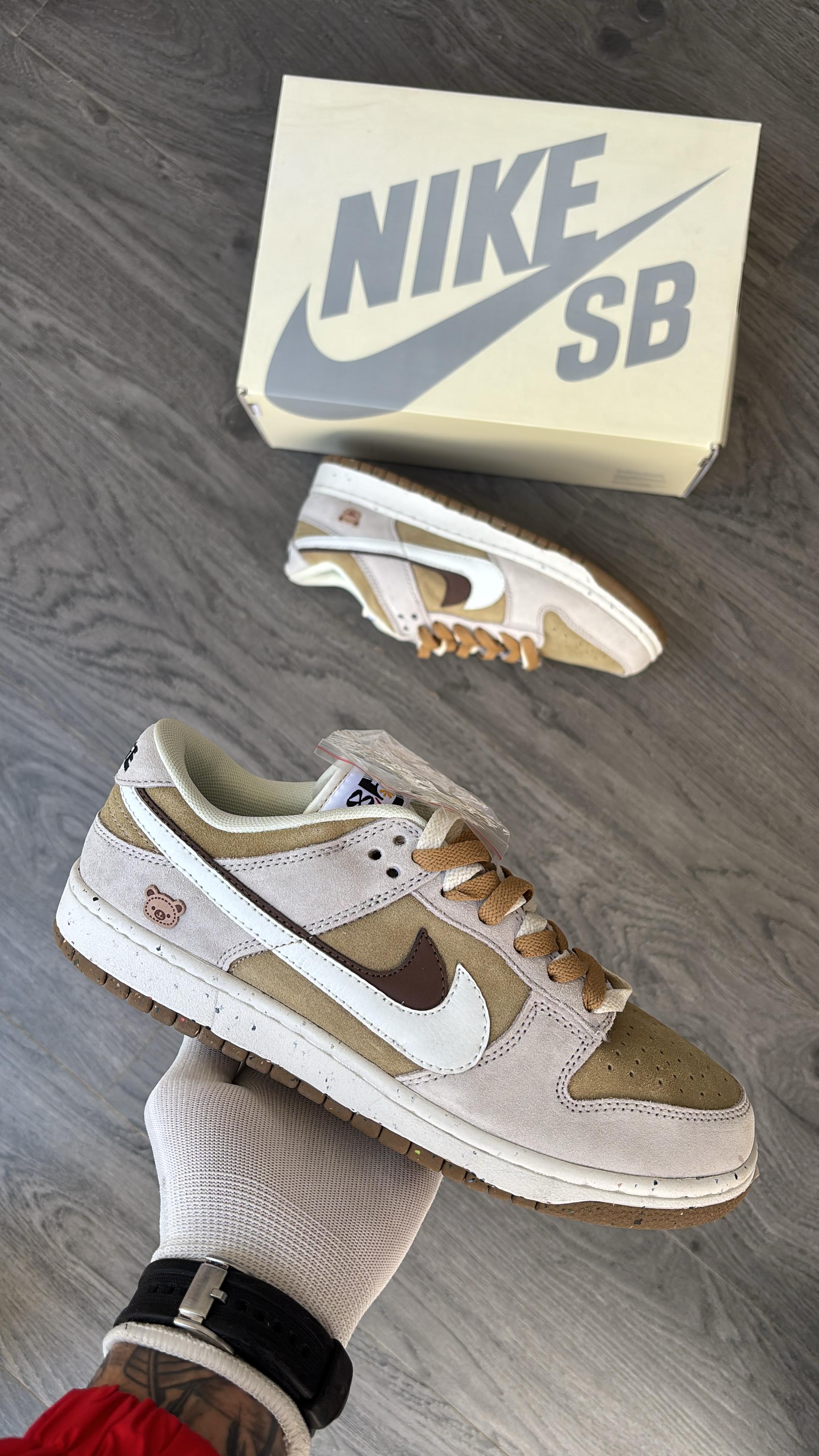 Nike Dunk Low SE '85 Double Medium Curry Bear' – Limited Edition Premium Dunk