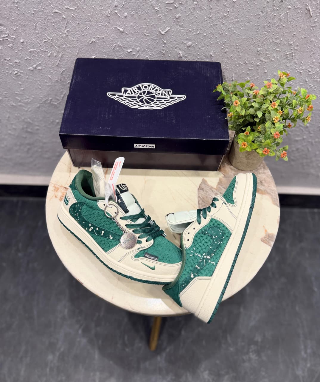 AJ 1 Reverse Supreme Gucci – High-Top Statement Sneakers