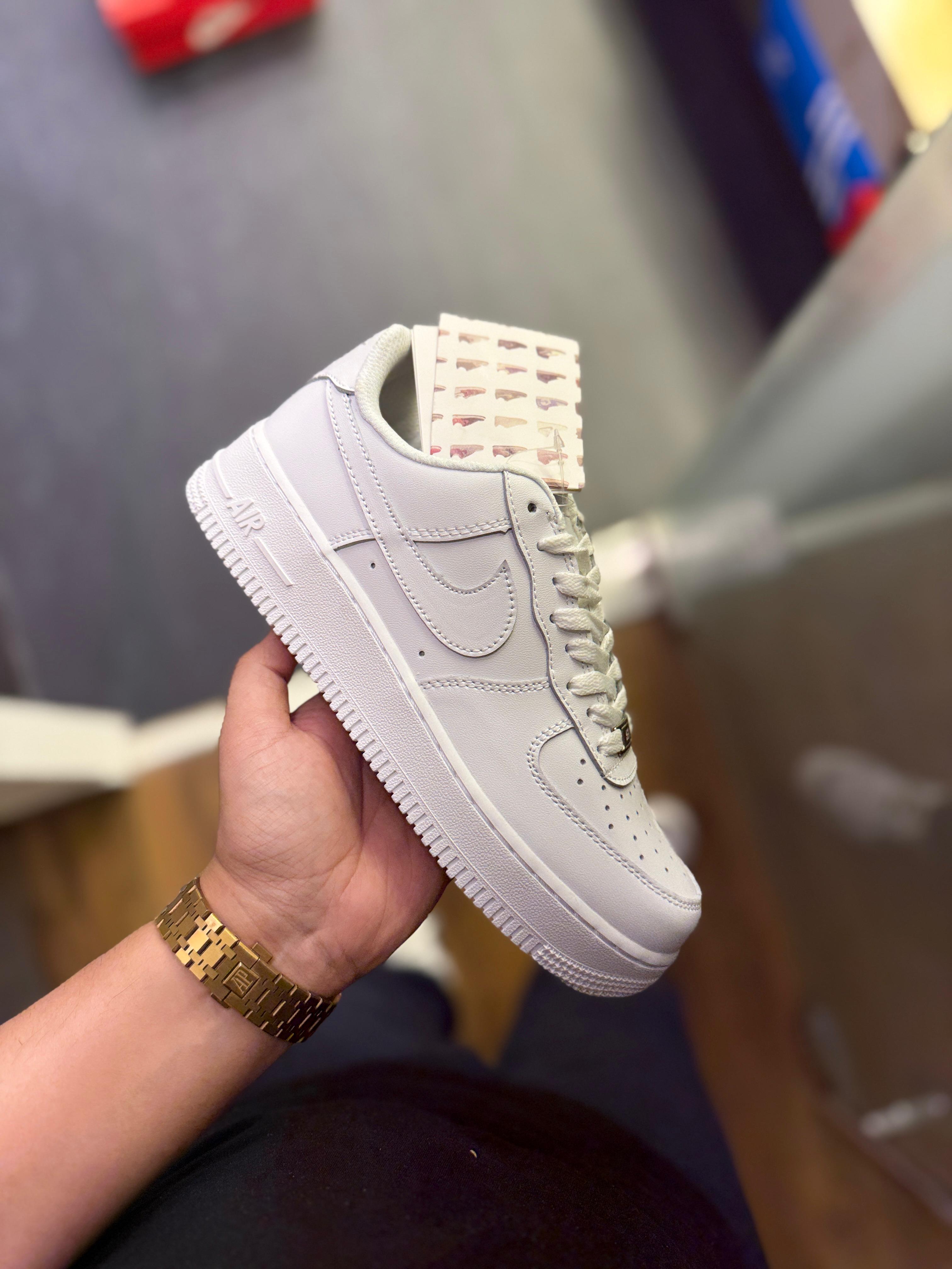 Nike_e  Air Force 1 Low “Triple White” – Classic All-White Sneakers (Unisex)