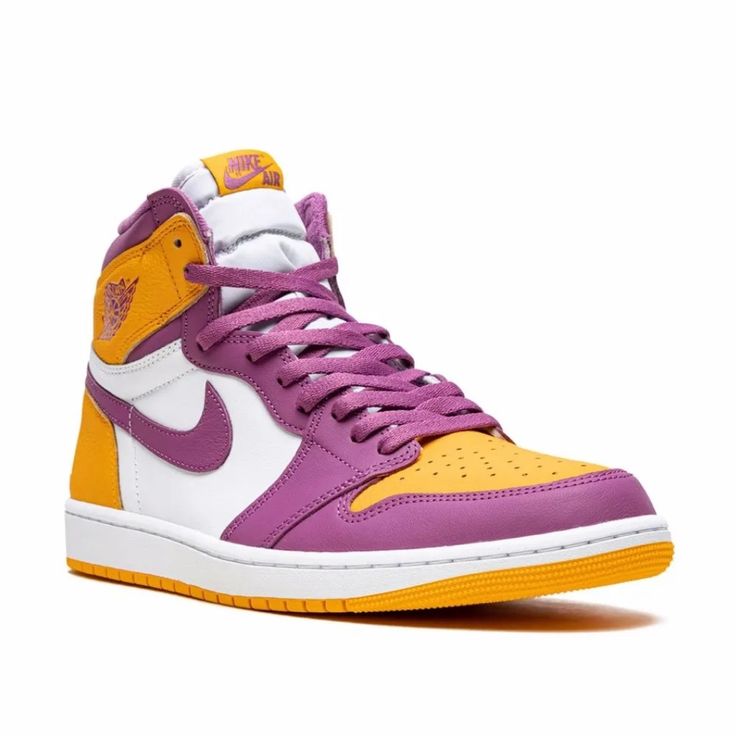 Air Jordan 1 High Retro ‘University Gold & Light Bordeaux’