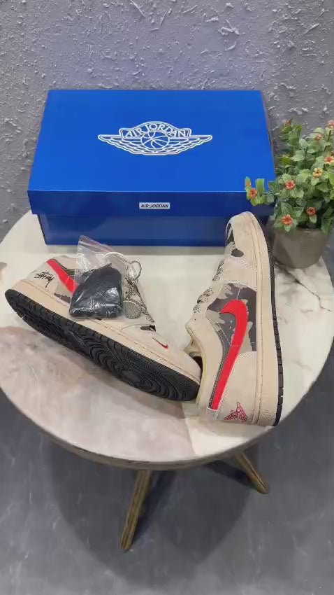 Airr Jordann 1 LOW Stussy X Travis Camo