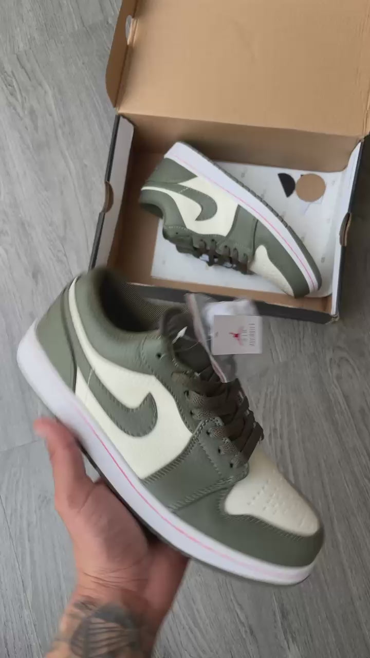 AJ1 Low Green – Retro Style for Daily Wear